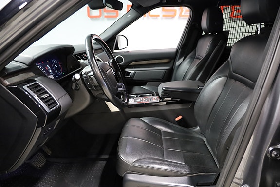 Land Rover Discovery 9 of 13