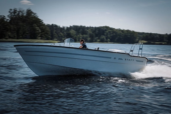 STATT 21 m/Yamaha F50 hk 2 of 18