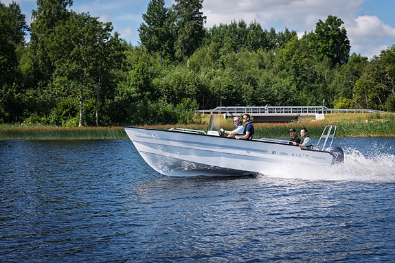 STATT 21 m/Yamaha F50 hk 17 of 18