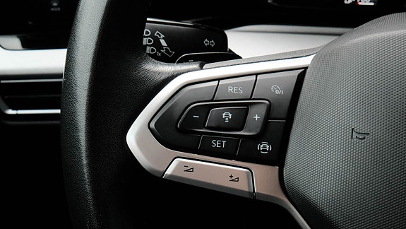 Volkswagen Golf VIII 28 of 28