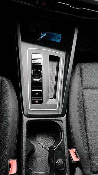 Volkswagen Golf VIII 21 of 28