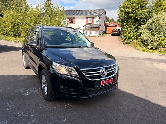 Volkswagen Tiguan 3 of 10