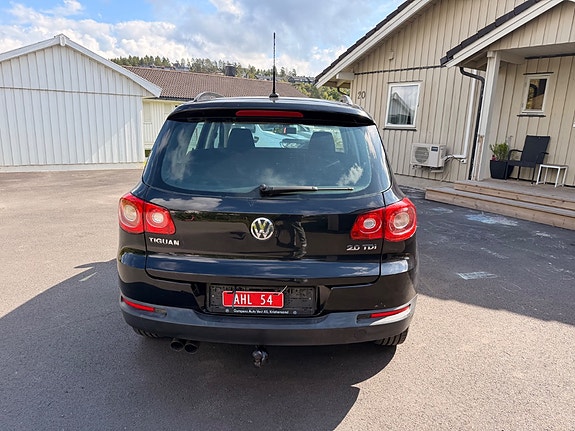 Volkswagen Tiguan 6 of 10