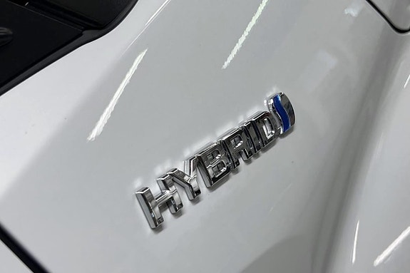 Toyota C-HR 19 of 26