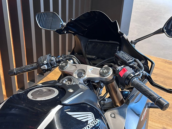 Honda CBR650R 7 of 7