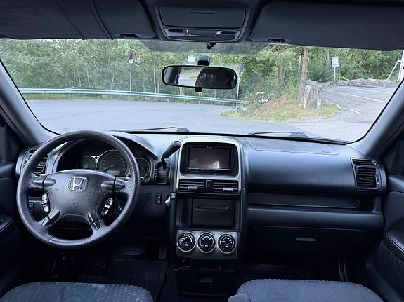 Honda CR-V 18 of 30