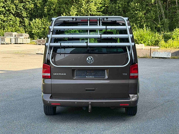 Volkswagen Multivan 4 of 30