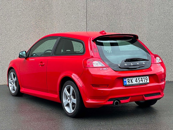 Volvo C30 7 of 19