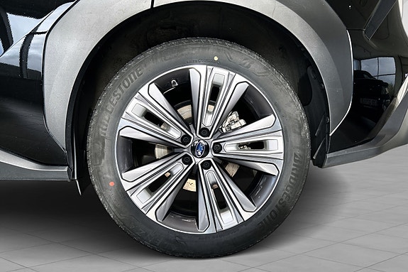 Subaru Solterra 7 of 19