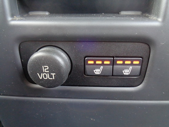 Volvo XC70 18 of 30