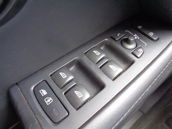 Volvo XC70 22 of 30
