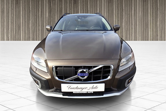 Volvo XC70 10 of 30