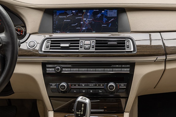 BMW 730d 20 of 25