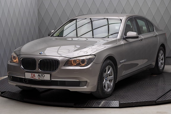 BMW 730d 3 of 25