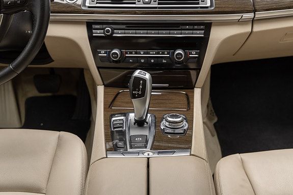 BMW 730d 21 of 25