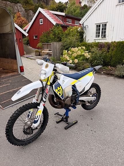 Husqvarna TE 300i 7 of 7