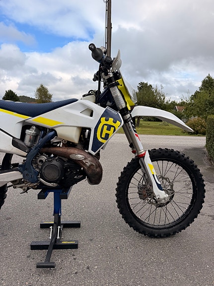Husqvarna TE 300i 5 of 7