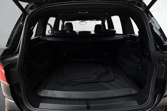 BMW 220d 8 of 16