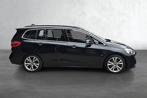 BMW 220d 5 of 16