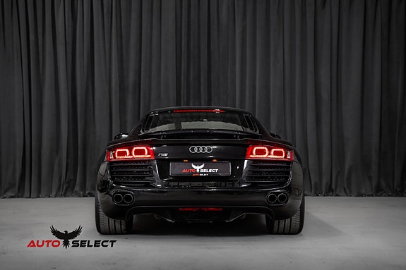 Audi R8 10 of 30