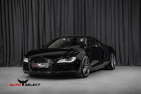 Audi R8 6 of 30
