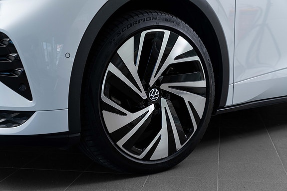 Volkswagen ID.5 GTX 3 of 26