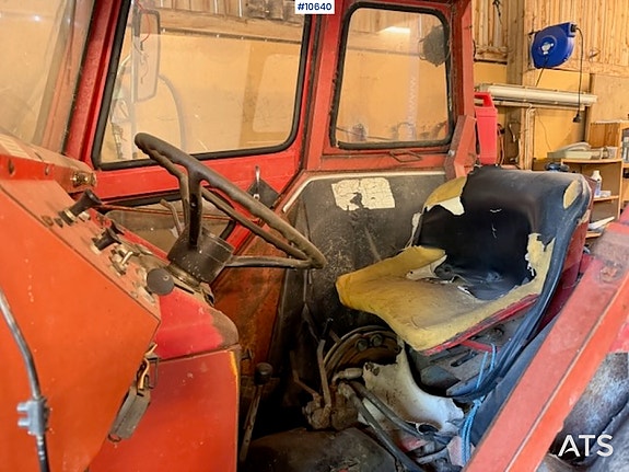 Massey Ferguson 185 2x4 traktor 18 of 28