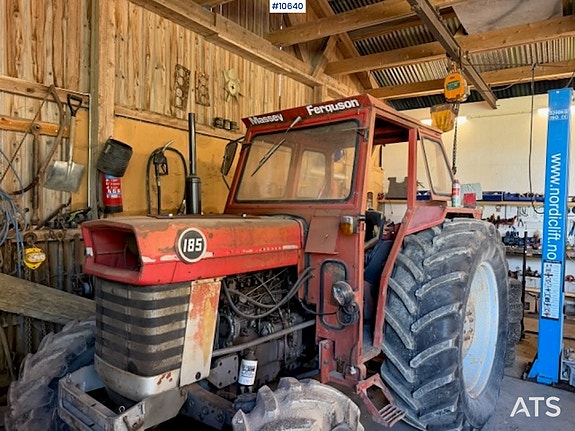 Massey Ferguson 185 2x4 traktor 3 of 28