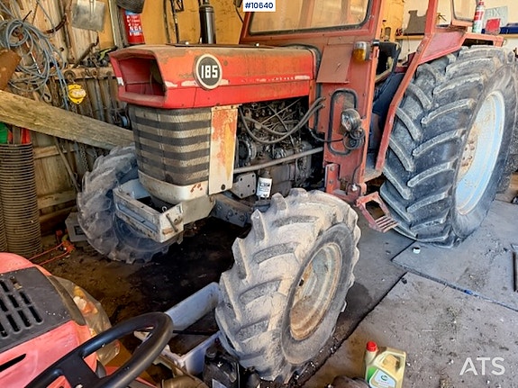 Massey Ferguson 185 2x4 traktor 6 of 28