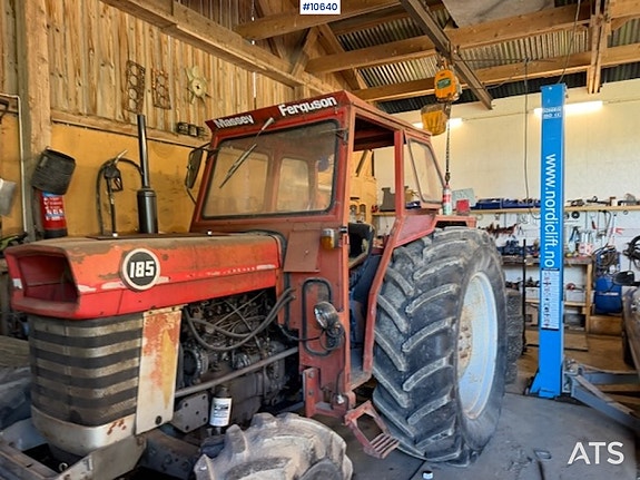 Massey Ferguson 185 2x4 traktor 5 of 28