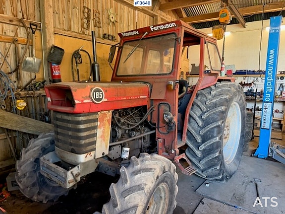 Massey Ferguson 185 2x4 traktor 2 of 28