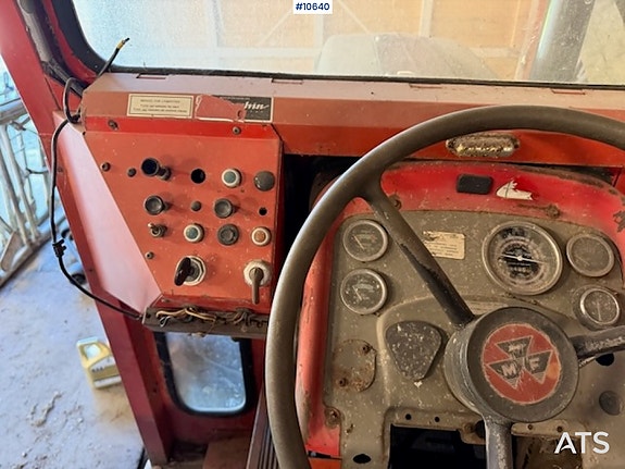 Massey Ferguson 185 2x4 traktor 20 of 28