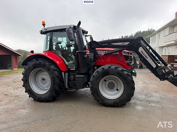 Massey Ferguson 2019 6714S 4X4 Traktor med frontlaster med 3.funksjon 7 of 30