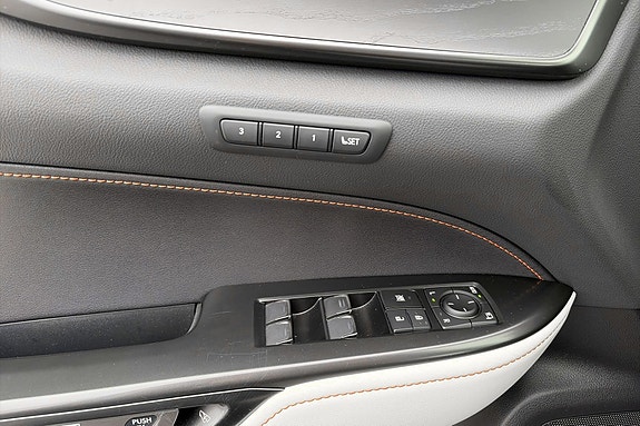 Lexus NX450h 19 of 26