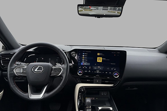 Lexus NX450h 9 of 26