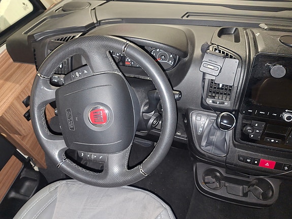 Eura Mobil IL 720QB 13 of 26