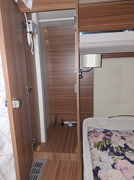 Eura Mobil IL 720QB 20 of 26