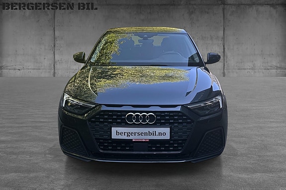 Audi A1 2 of 10