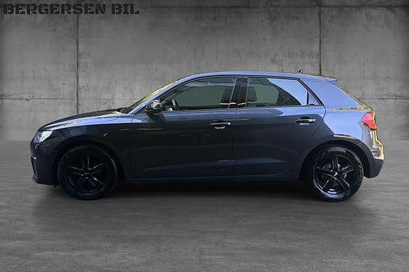 Audi A1 3 of 10