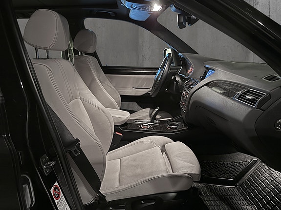 BMW X3 18 of 30