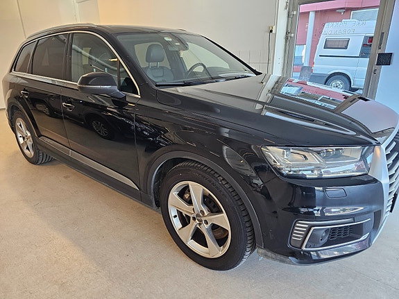Audi Q7 3 of 30