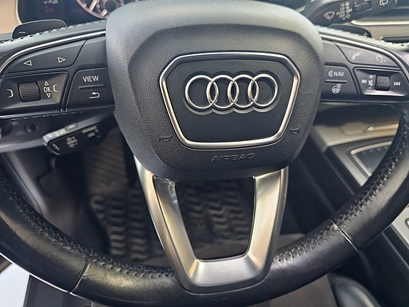 Audi Q7 10 of 30