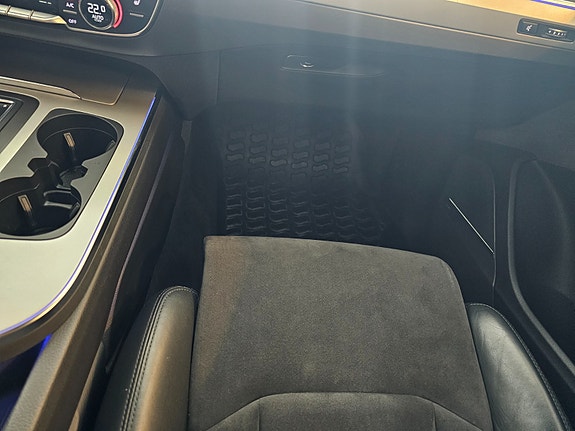 Audi Q7 15 of 30