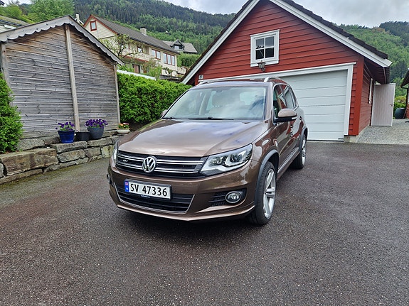Volkswagen Tiguan 3 of 10