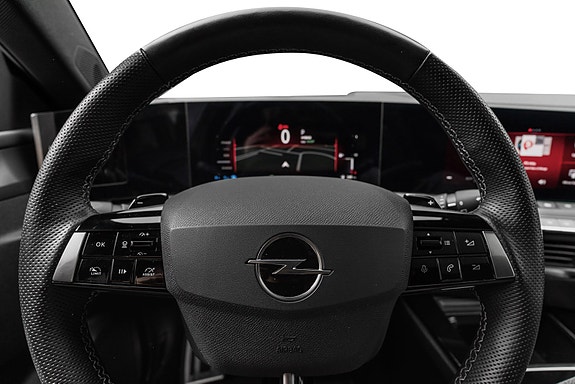 Opel Astra 16 of 30