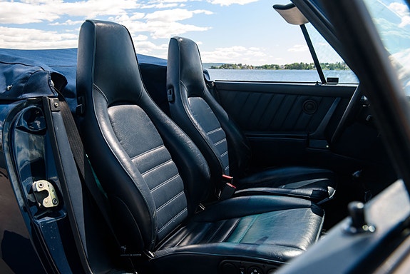 Porsche 911 10 of 30