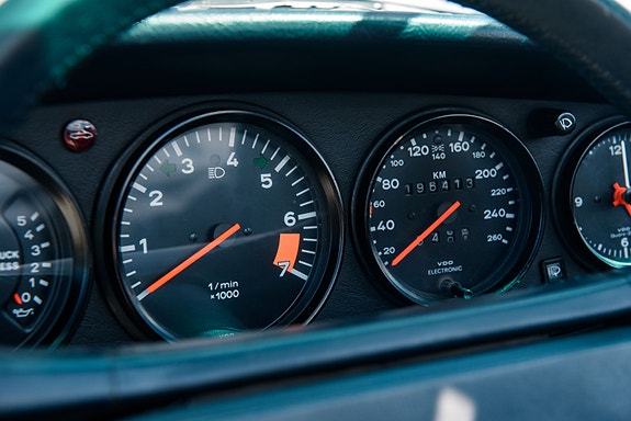 Porsche 911 11 of 30
