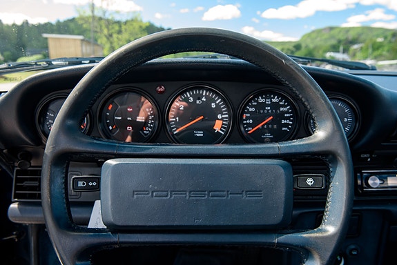 Porsche 911 28 of 30