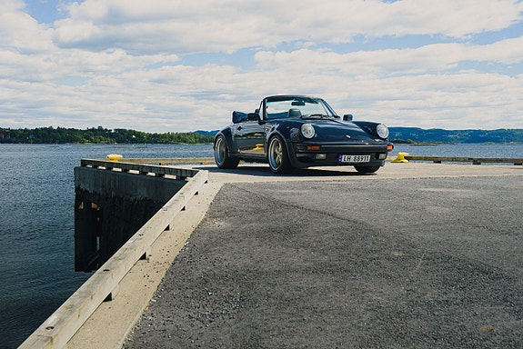 Porsche 911 4 of 30