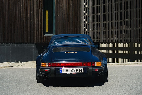 Porsche 911 20 of 30